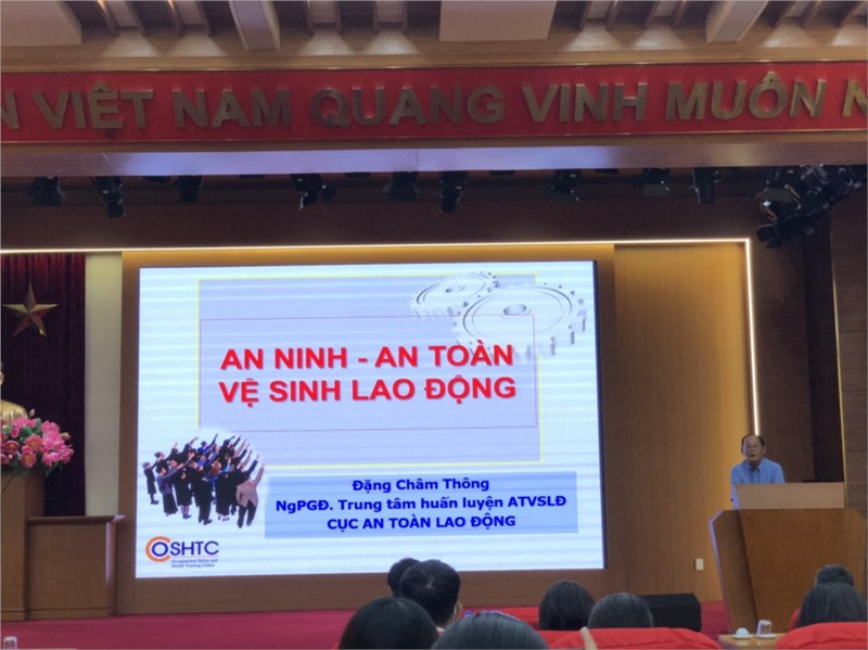 Hội nghị tập huấn công tác an toàn vệ sinh lao động.